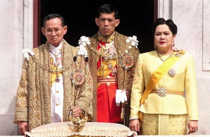 在泰国王室的权力有多大