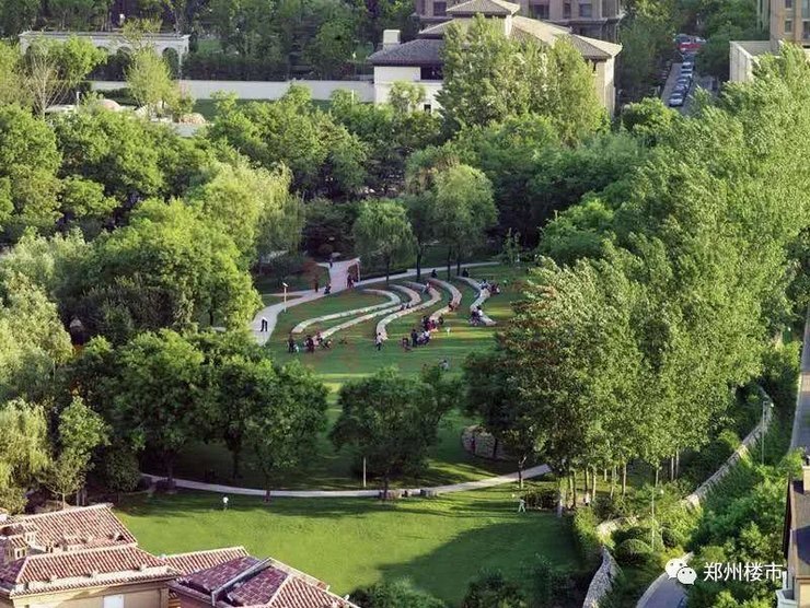 国际儿童戏剧节为了第一句话,普罗旺世的爱丽丝公园里专门做了一个