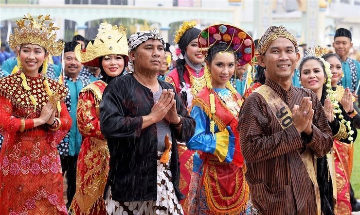 小国寡民,文莱人为什么这么富有?